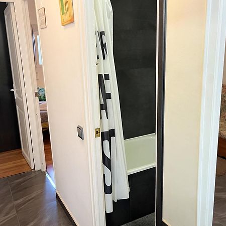 Apartamento Cerca De La Playa Бланес Екстериор снимка