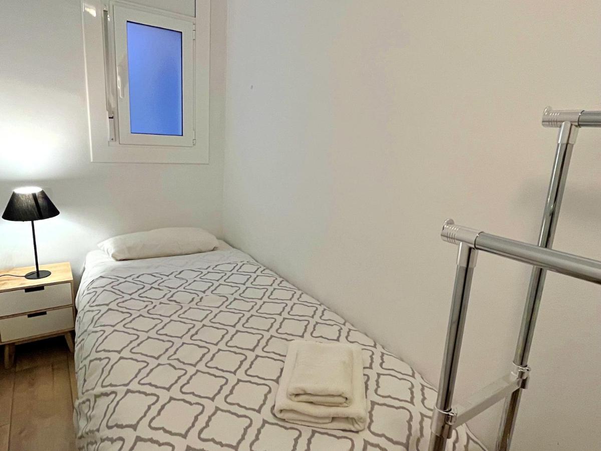 Apartamento Cerca De La Playa Бланес Екстериор снимка