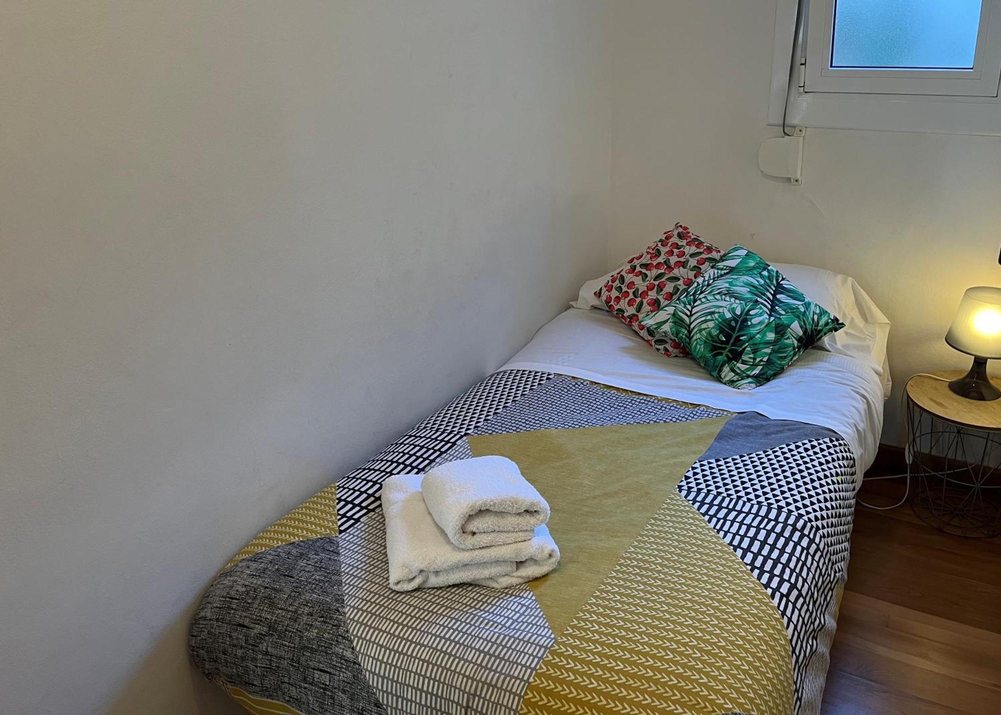 Apartamento Cerca De La Playa Бланес Екстериор снимка